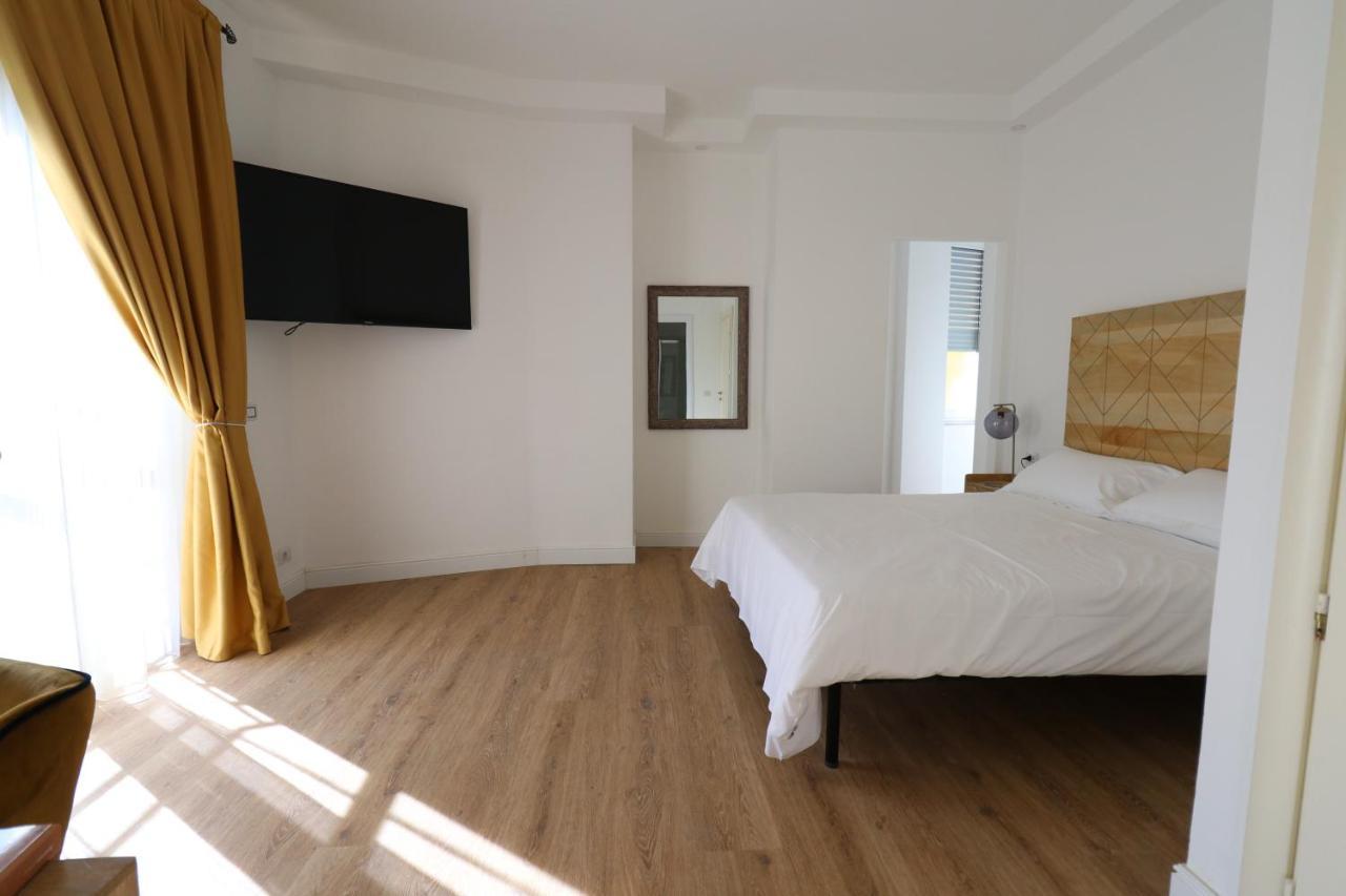 Domino Hotel ตูริน ภายนอก รูปภาพ